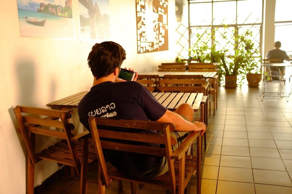 The Mixx Hostel Bangkok Exterior foto
